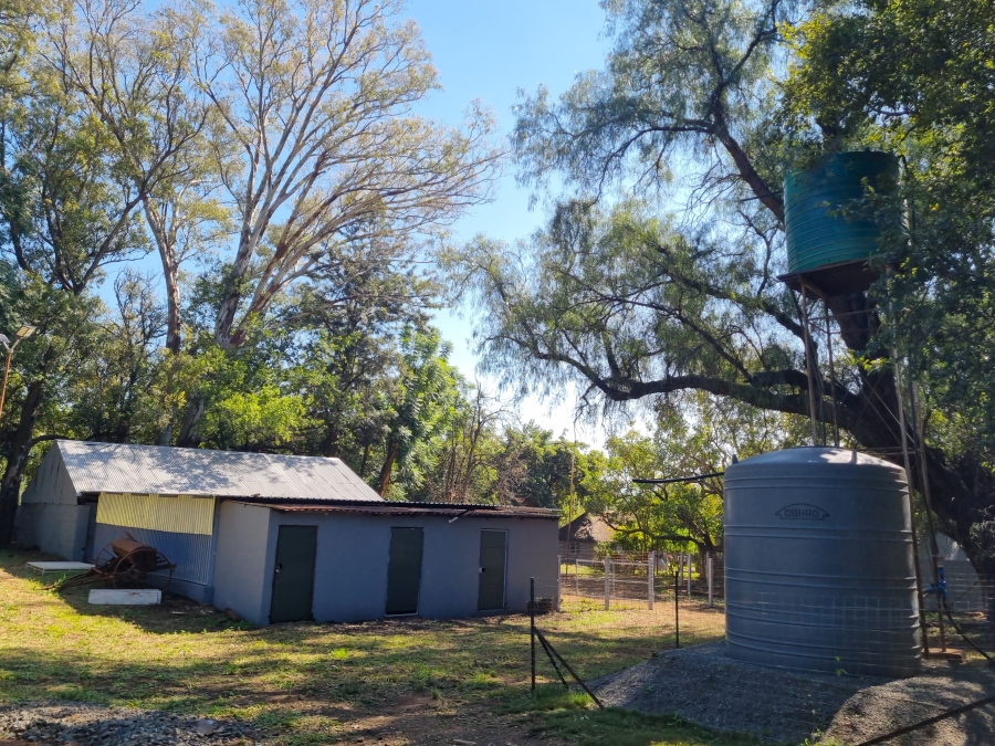 Commercial Property for Sale in Boschfontein A H North West